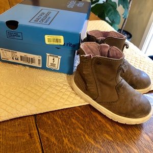 Stride Rite girls boots